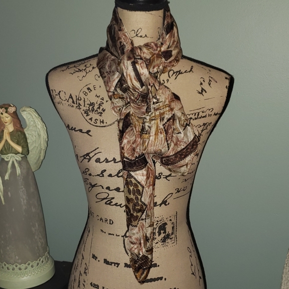 Genuine Silk Brown & Mauve Star Scenic Wrap Scarf